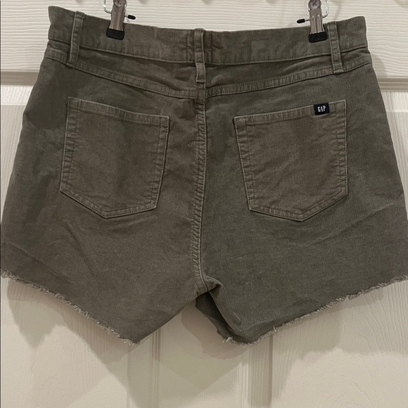 GAP Women's Light Green Jean Shorts Corduroy Women Size 8 - Picture 2 of 8